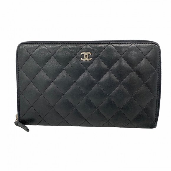 CHANEL Black Lambskin Leather Wallet - Picture 1 of 13